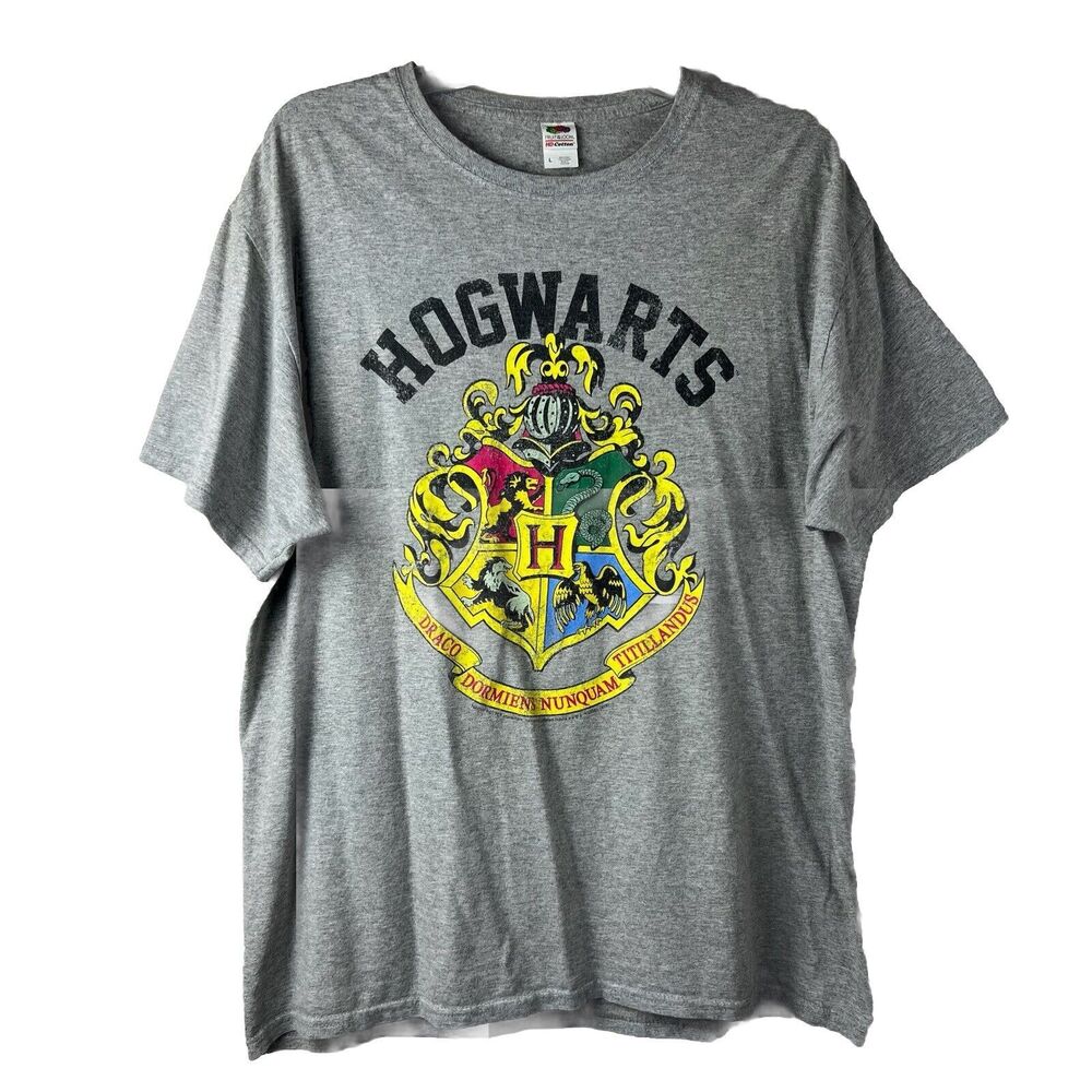 Harry Potter Movies Graphic T-Shirt With All The Houses Size Large